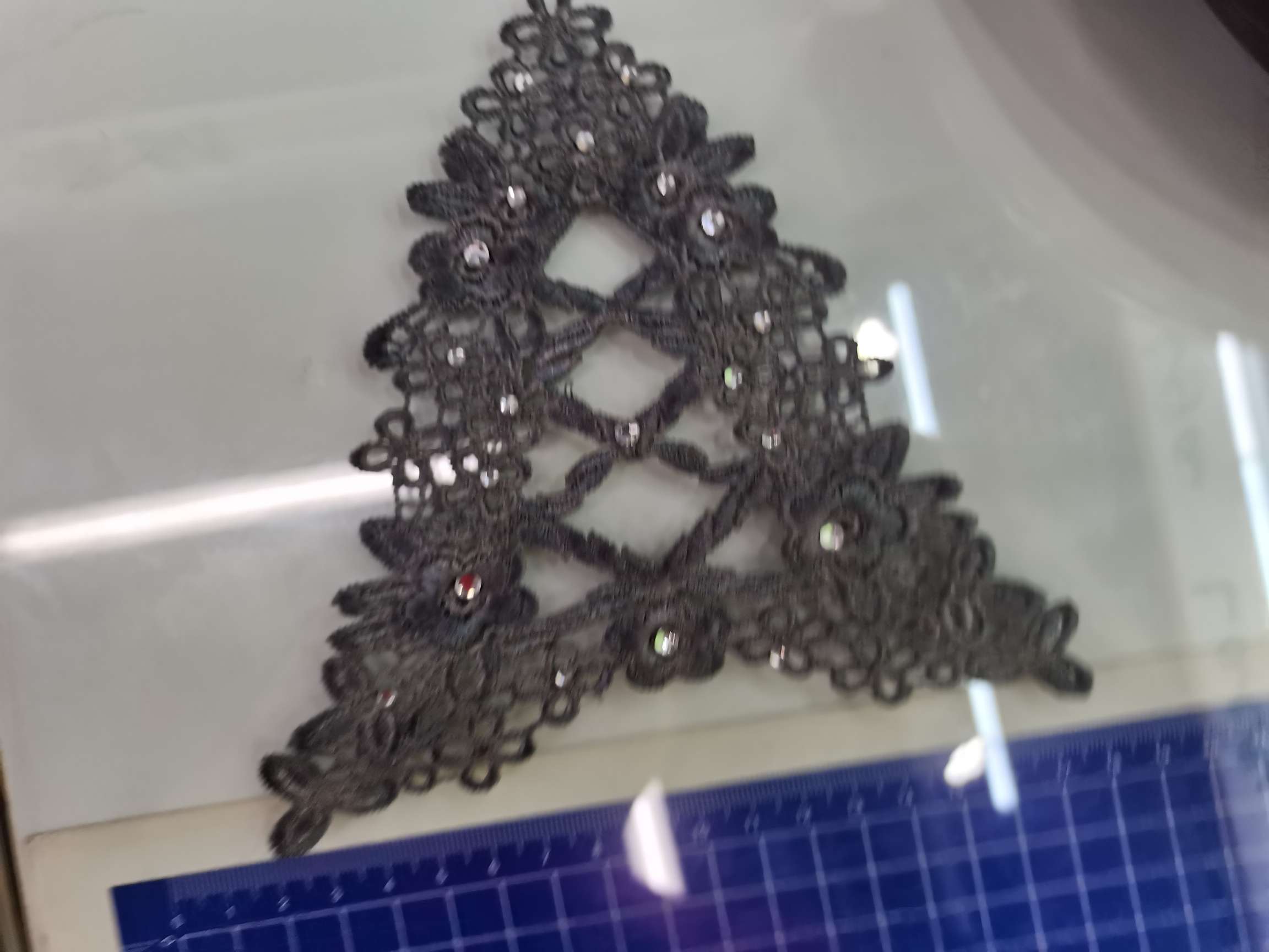 The new polyester flower is available in light gray and dark gray, and can be customized in color Specification image