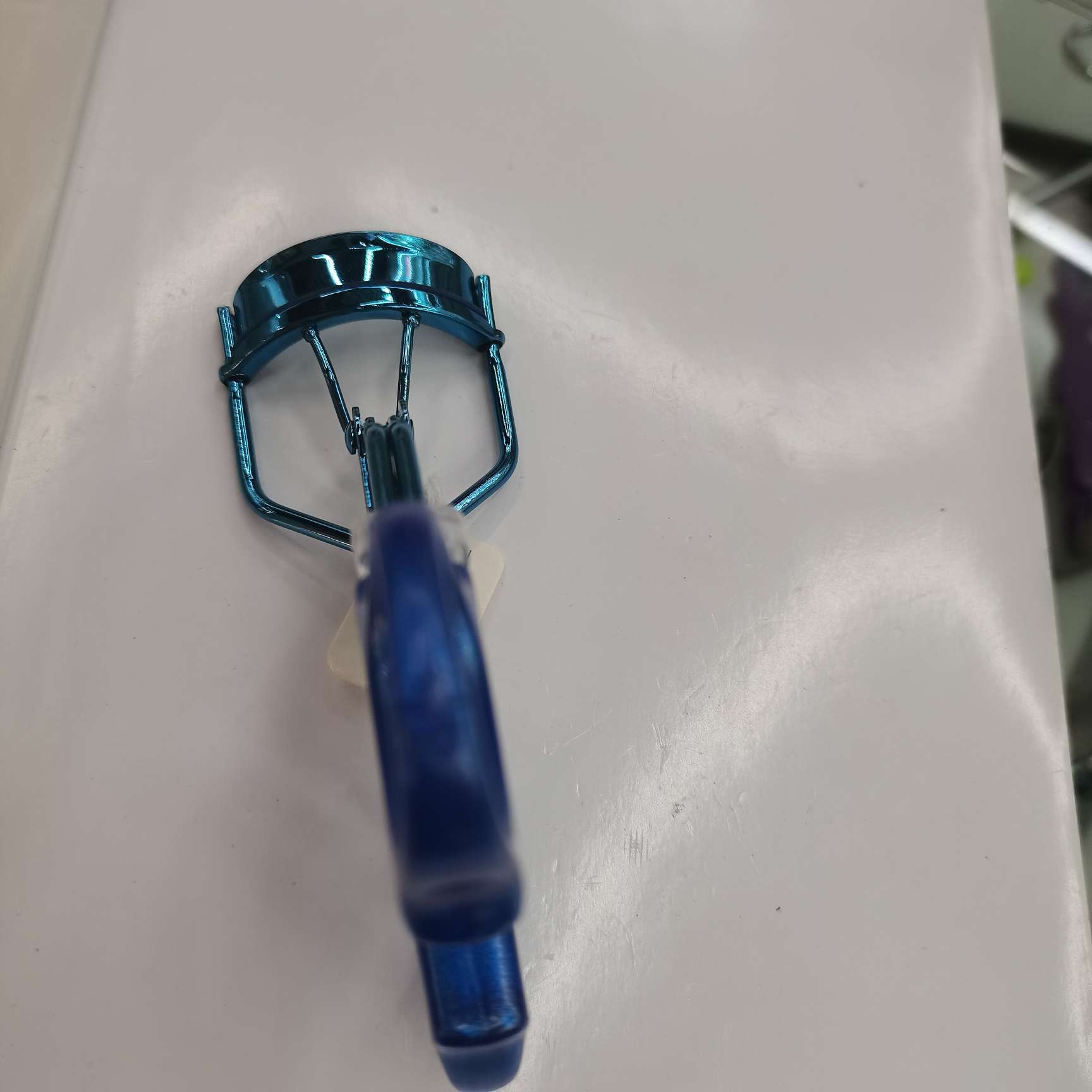 EY41电泳宝蓝睫毛夹产品图