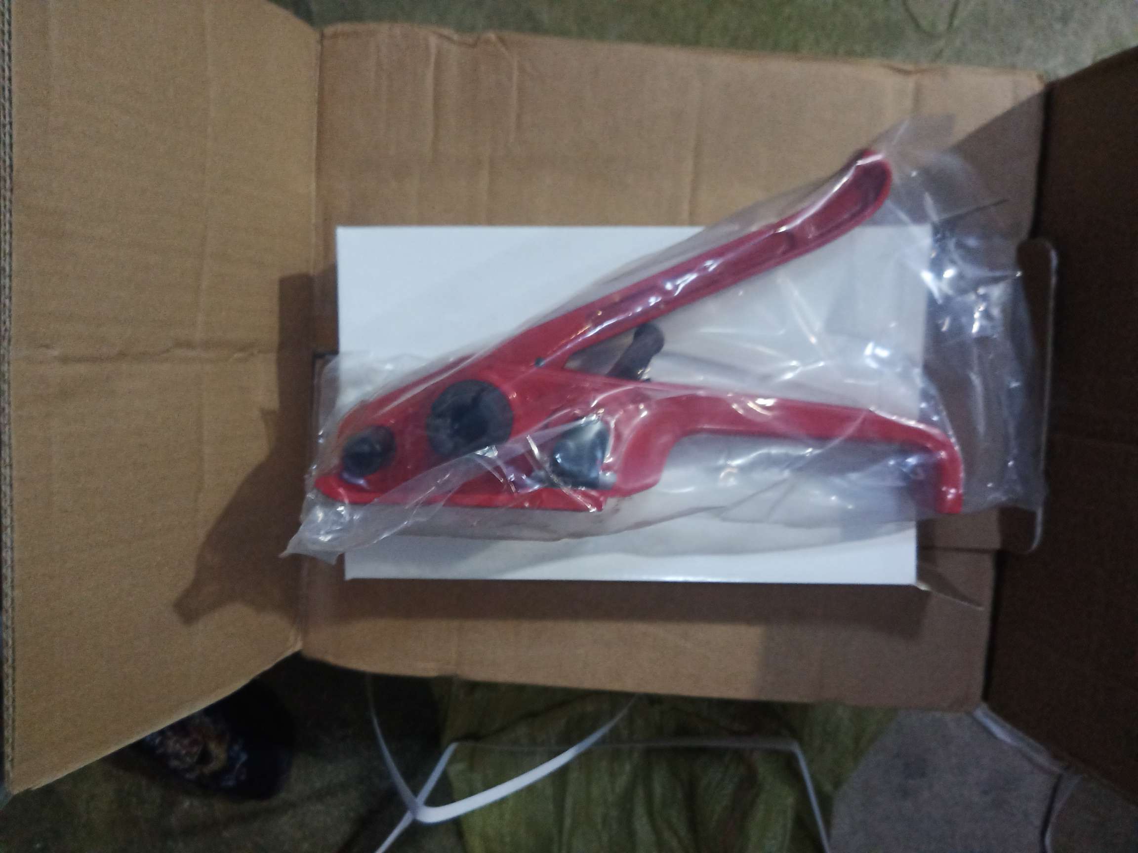 Packing tools tensioner, tensioner pliers, strap breaker pliers, manual packing tools