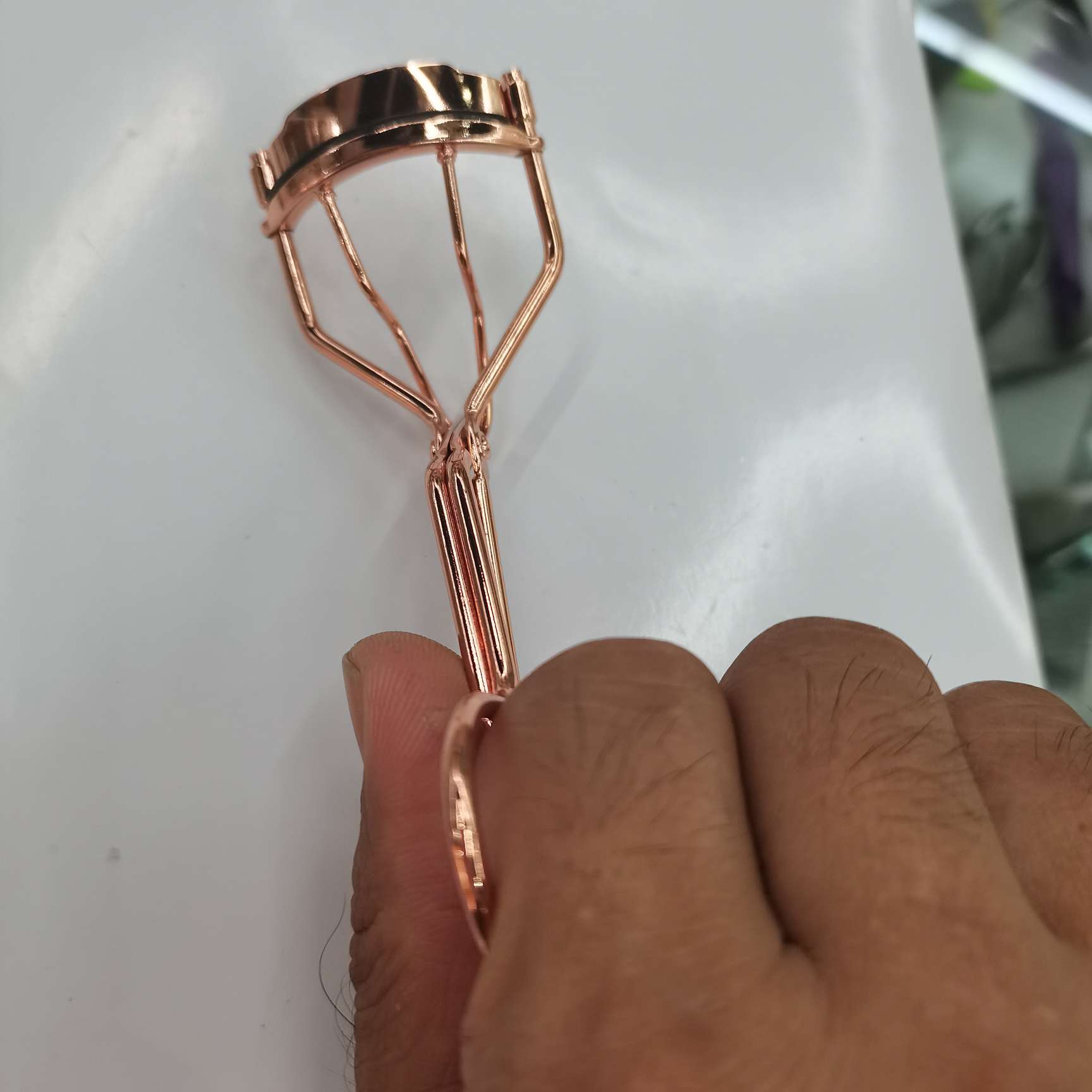 EY47玫瑰金睫毛夹产品图