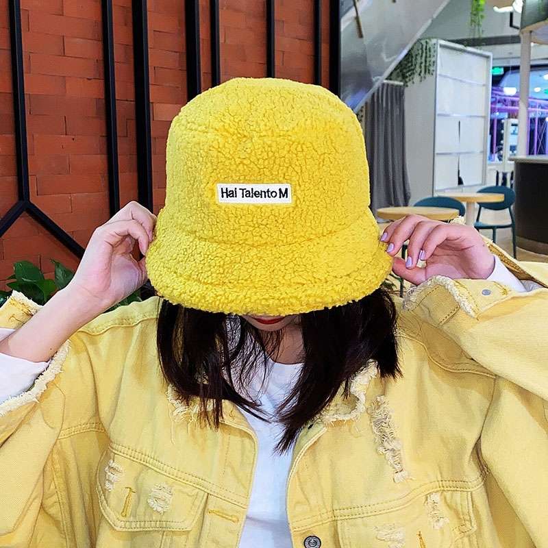 Sheep char cap yellow