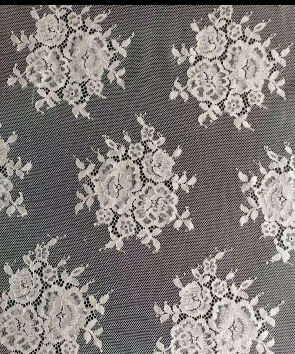 7498