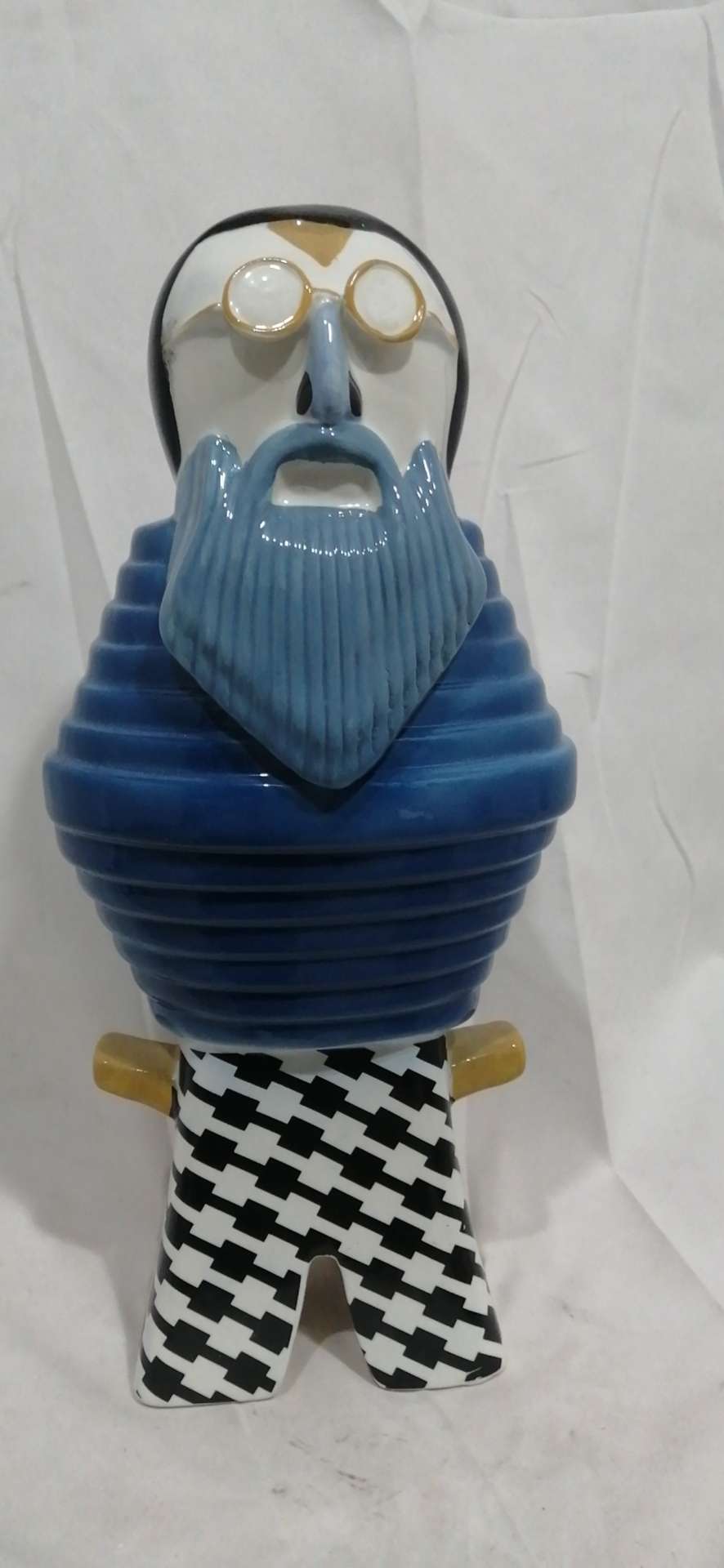 The Ceramic Modern Family series is 36 cm tall Application Scenario