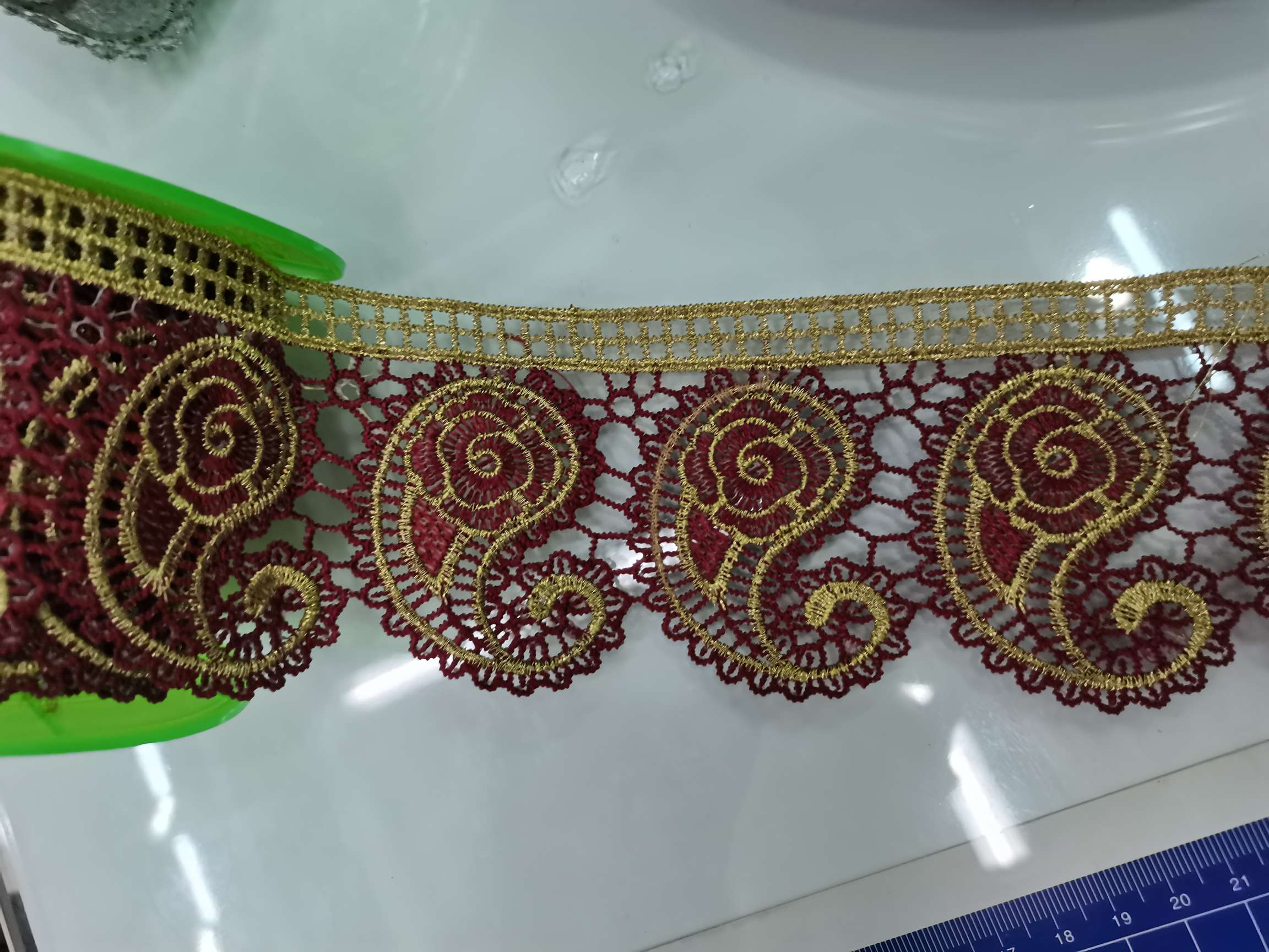 Wholesale and retail of gold thread lace Specification image