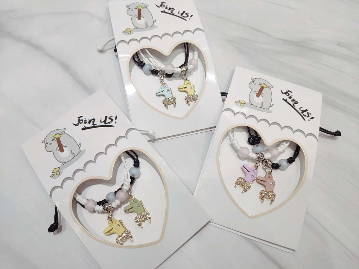 Full diamond hippopotamus lovers boudoir honey black and white braided bracelet adjustable size ornaments pendant a pair of bracelets + separate paper card packaging +12 card starting batch thumbnail