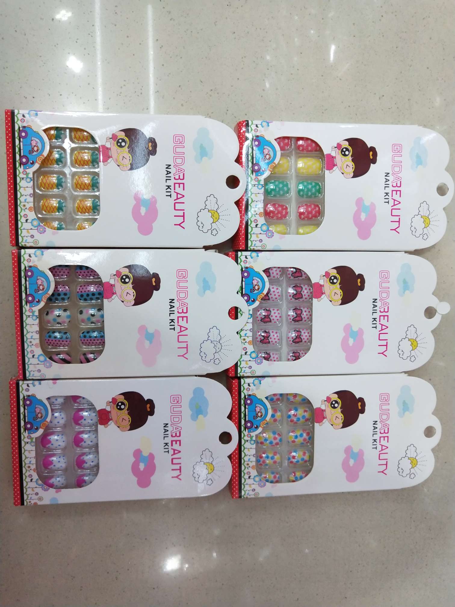 Parches de uñas postizas para niños manicura removible libre de usar 1 caja de 10 piezas
