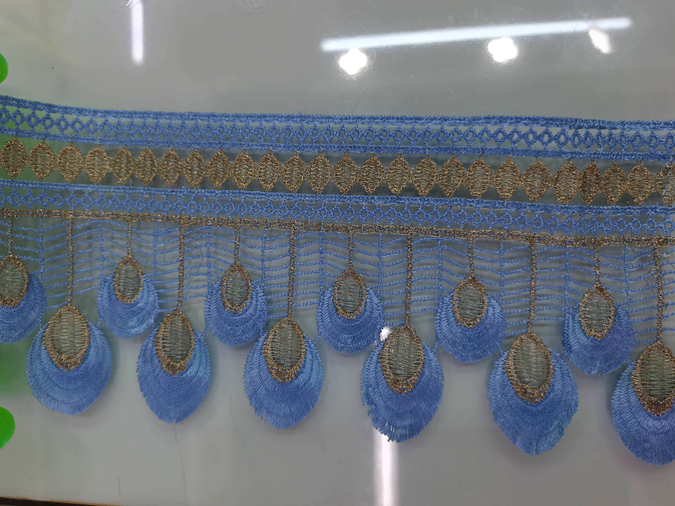 Gold thread and color thread lace embroidery in 2020 Application Scenario