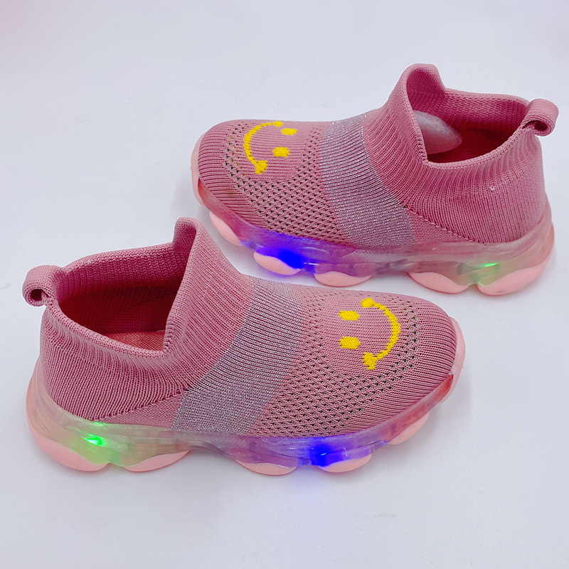 New Children's Flying Woven Surface Luminous Sports Shoes For Boys And Girls A Slip-On Running Shoes Application Scenario