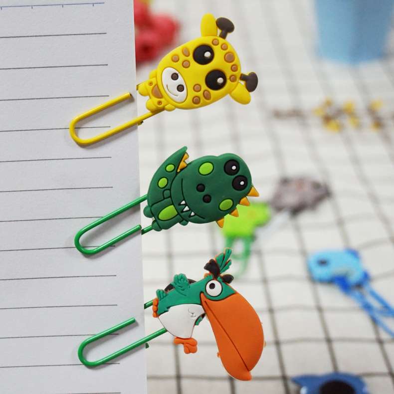 Animal-themed cartoon paperclip bookmarks Specification image