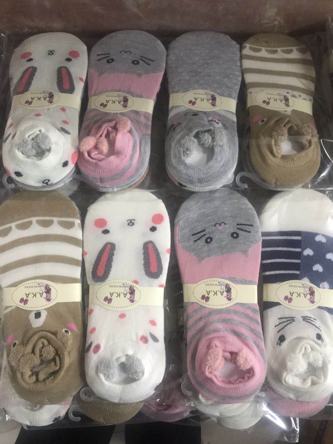 Special offer on popular online bestsellers: Three-dimensional women's socks, silk socks, five-finger socks, pile socks, pair socks, boat socks, fashionable and trendy socks, short socks, crystal glass, silk socks, pantyhose undefined