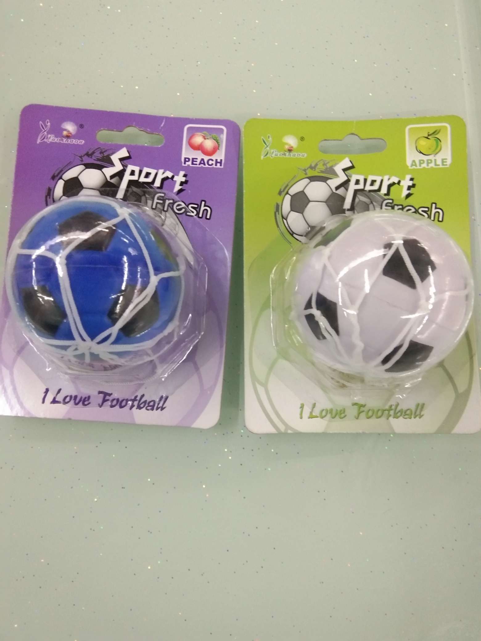 足球挂件产品图