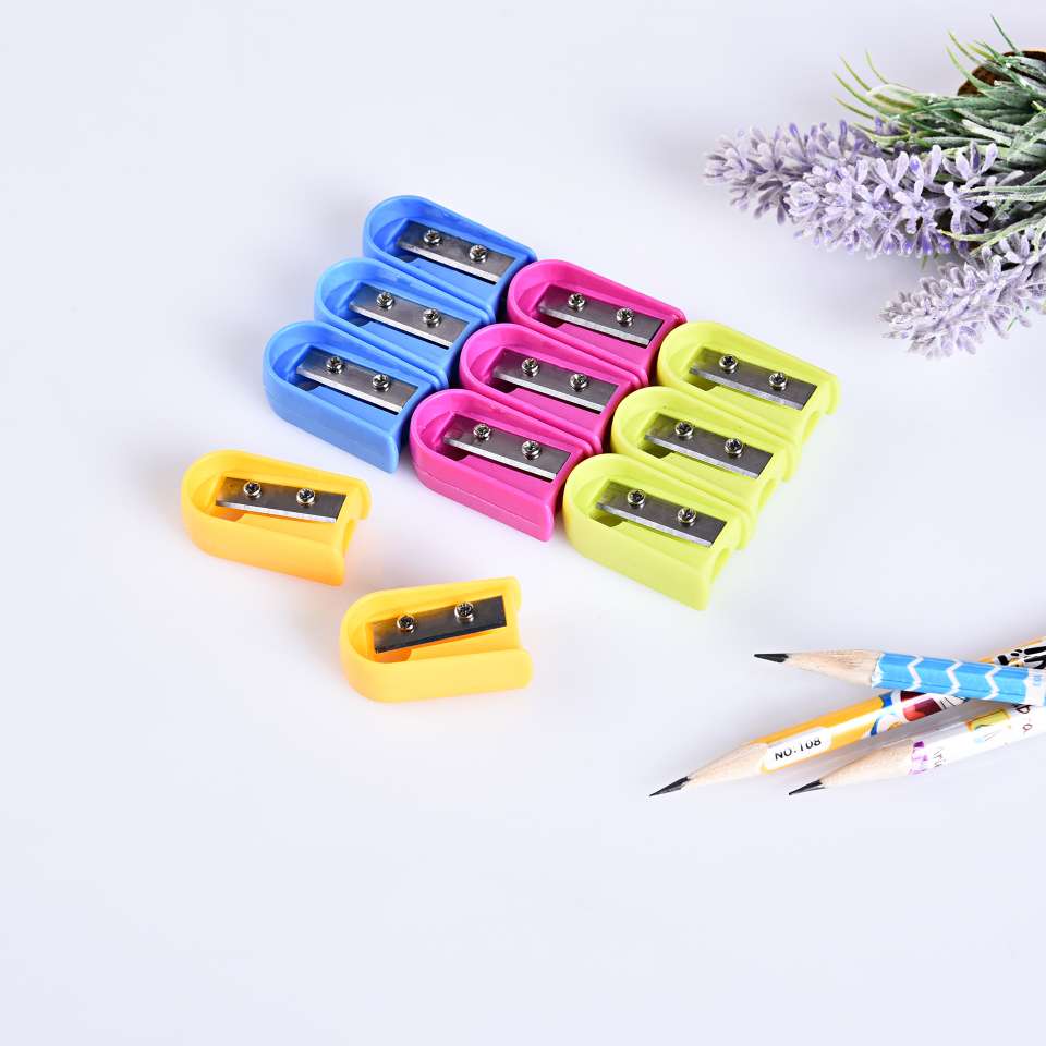 Double-screw pencil sharpener undefined