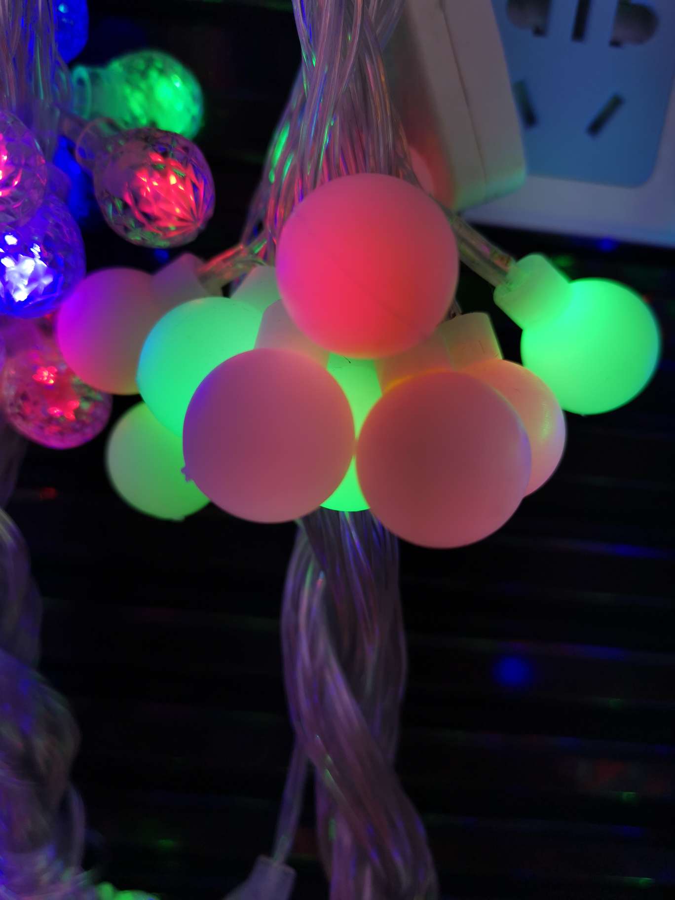 20 head frosted garden beads thumbnail