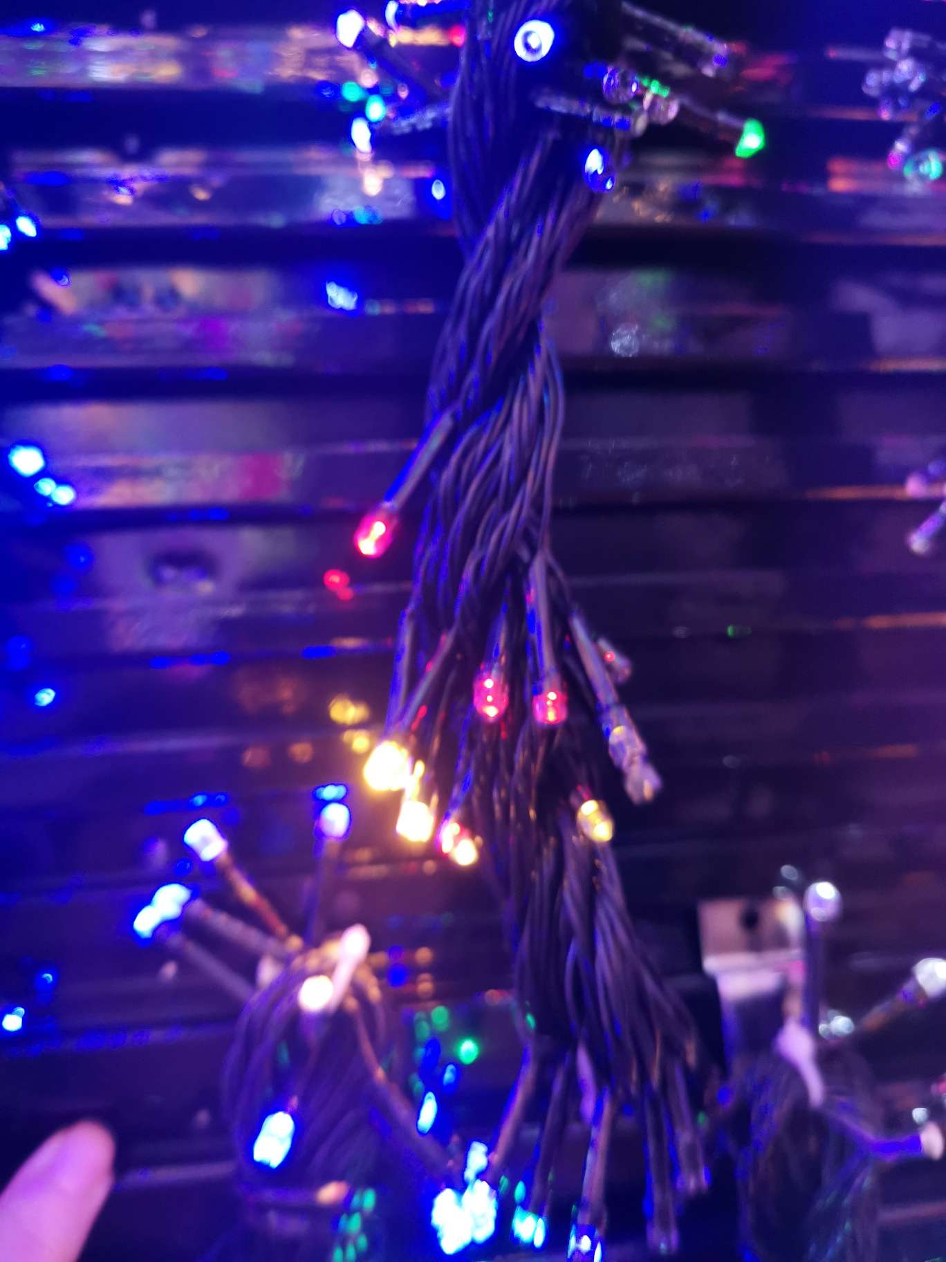 The total length of 100 black LED color is 9 meters