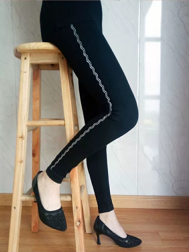 Fifth Leggings Pressing Drill Clothing Accessories Decoration With Pressing Drill High Quality Pressing Drill Drawing Application Scenario