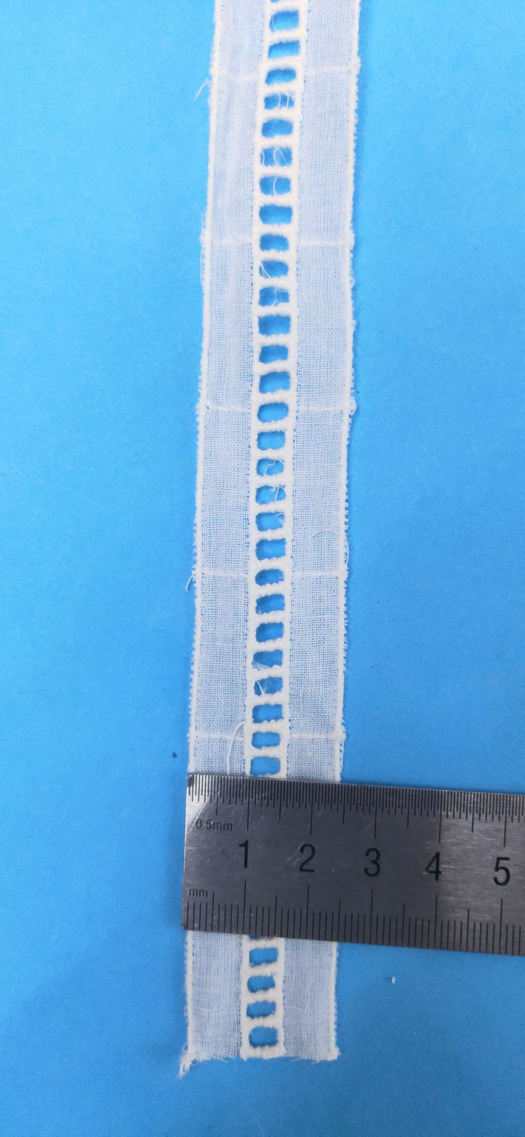 Factory direct sales of 2019 best-selling cotton staircase lace trim children's clothing accessories in stock