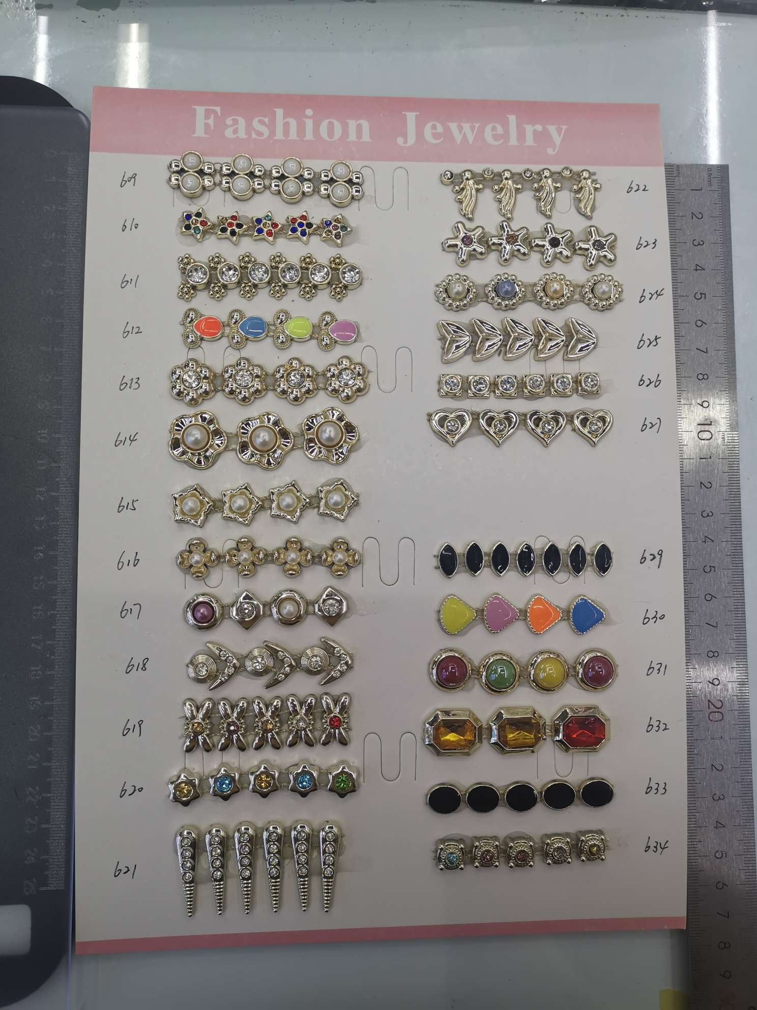 线钻861#，采用高端UV电镀，可镀金色银色，可用于衣服包包鞋子上均可！详情图7