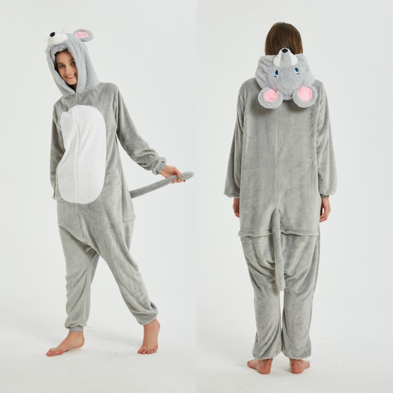 Flannel animal one-piece pajamas for autumn and winter 2020 are exported to Europe, America and Russia undefined