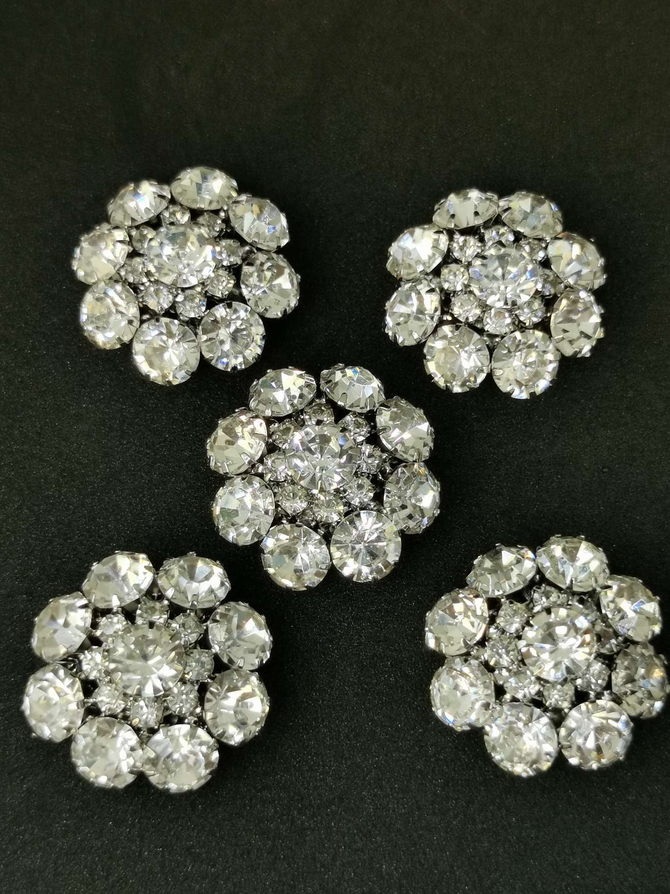 新建精品配饰纽扣 扣子 水钻纽扣 烧焊水钻纽扣 辅料配件详情图7