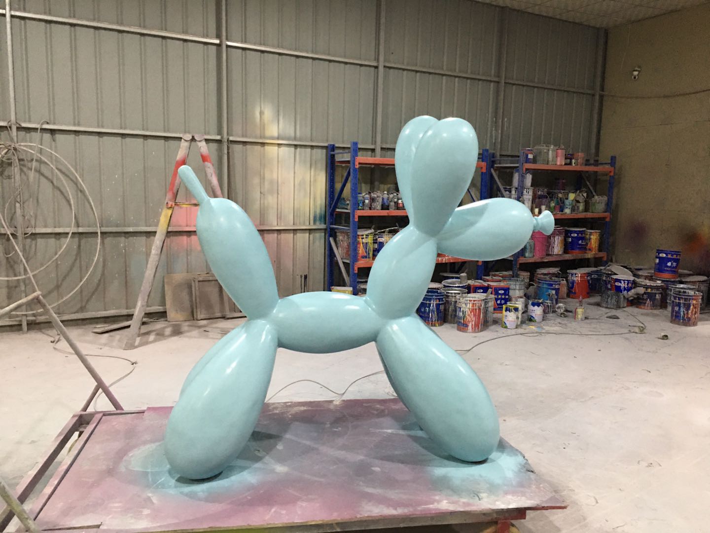 Small spray-painted balloon dog, outdoor shopping mall balloon dog decoration, fiberglass sculpture, kindergarten ornaments, 150*65*165 details Picture