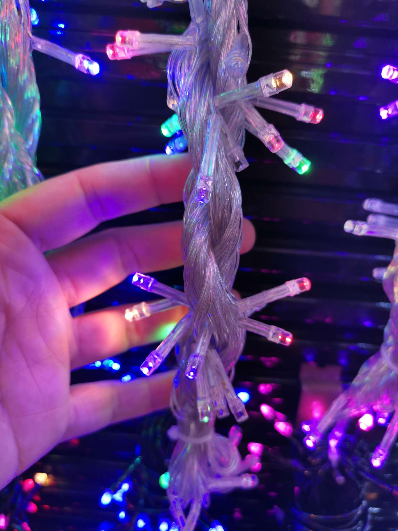 100 transparent LED color lines, total length of 9 meters