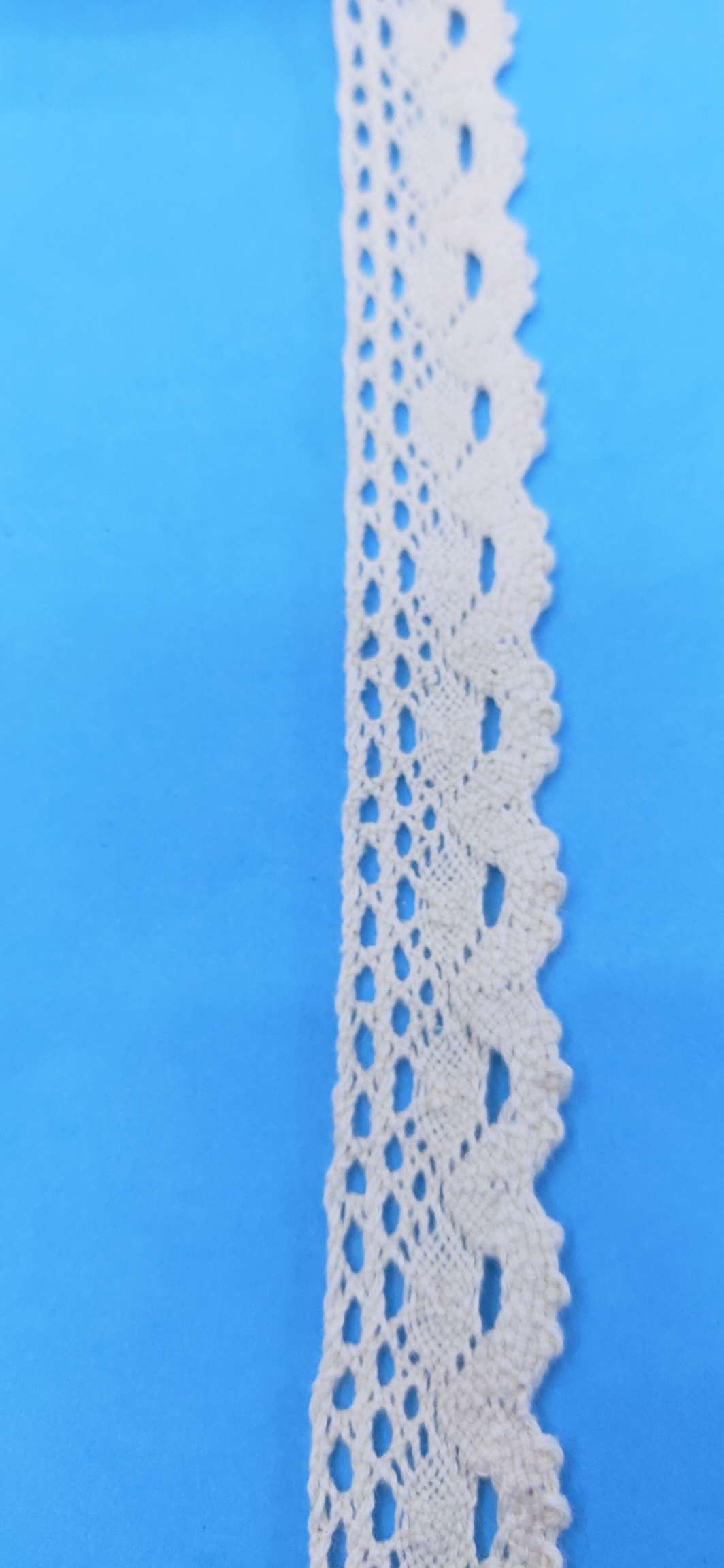 Factory direct sales of 2019 best-selling cotton thread lace trim children's clothing accessories, 200 yard per pack in stock