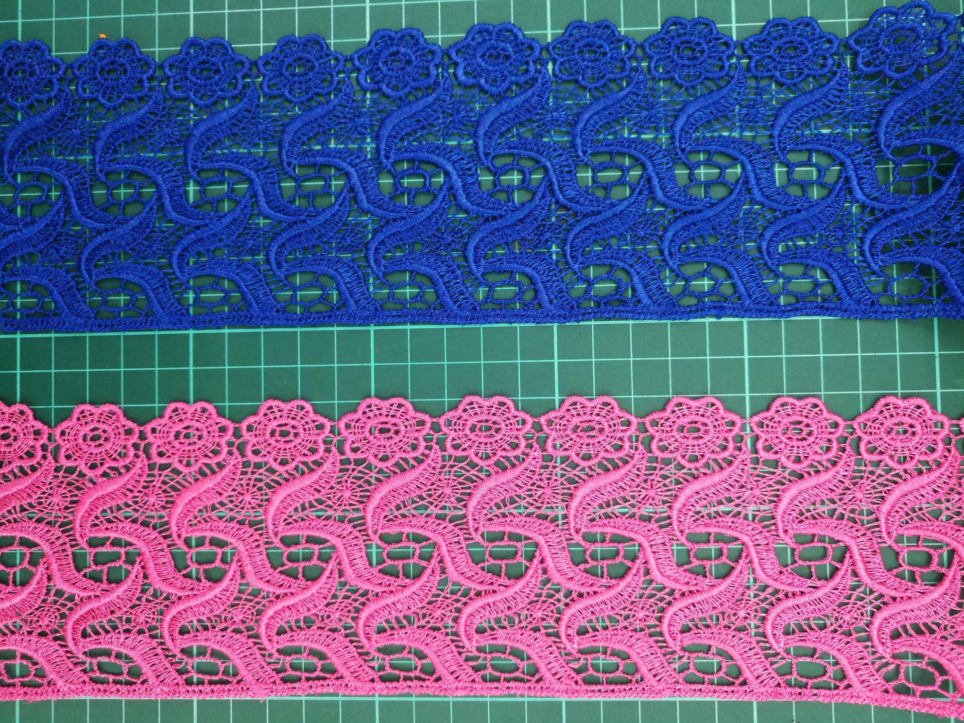 Water-soluble embroidered lace, polyester lace