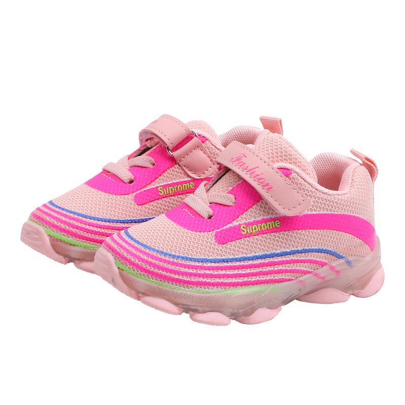 New Children's Shoes Breathable Soft Soles Light Up Children's Sports Shoes Men And Girls Led Light Casual Shoes Manufacturers Direct Sales Application Scenario