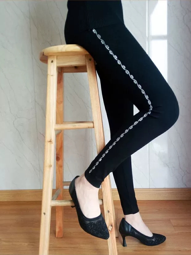 Fifth Leggings Pressing Drill Clothing Accessories Decoration With Pressing Drill High Quality Pressing Drill Drawing undefined
