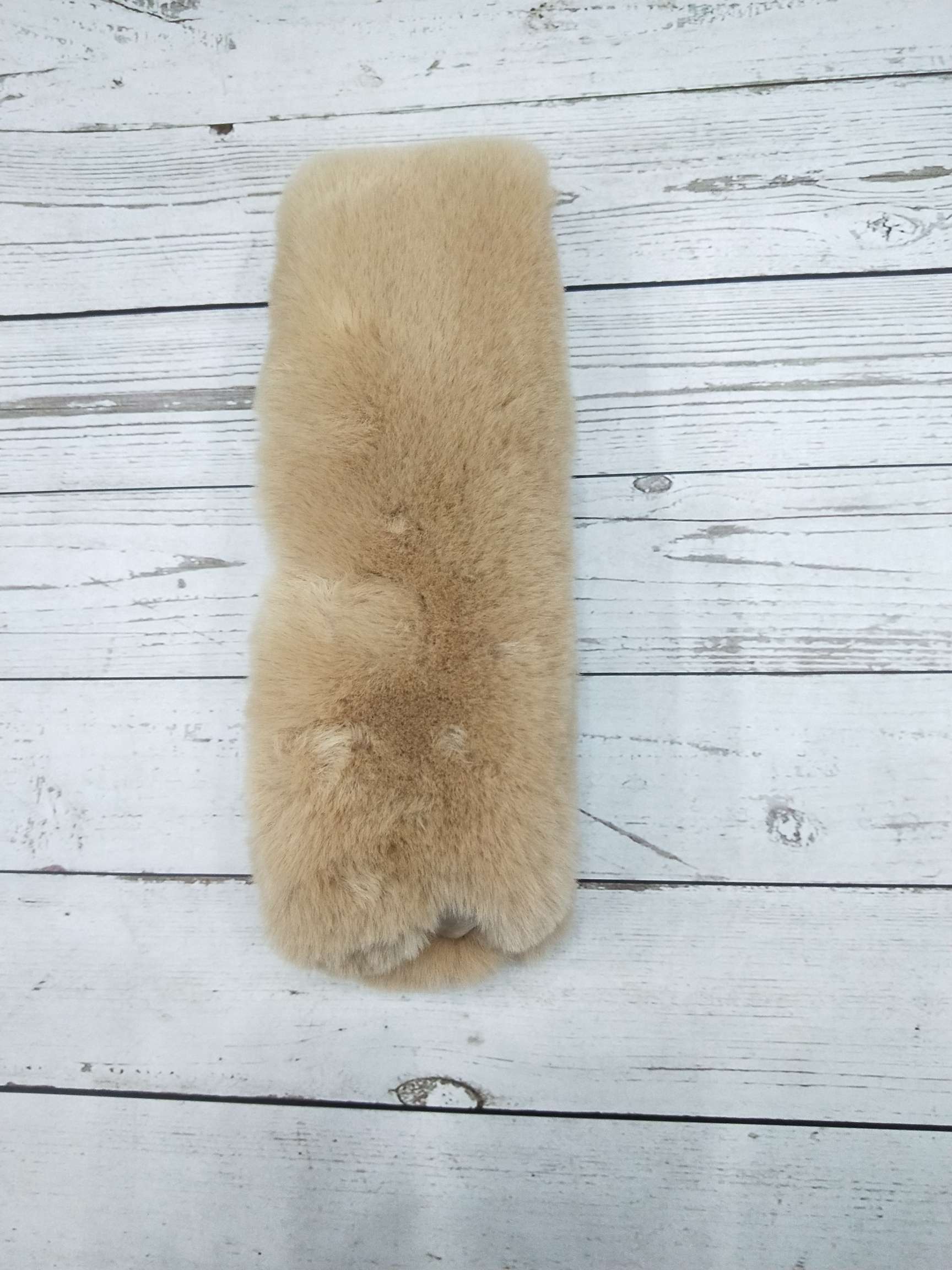 Autumn And Winter Japan And South Korea The Latest Popular Anti-Fur With Magnet Small Scarf Small Rabbit Hair Fashion details Picture
