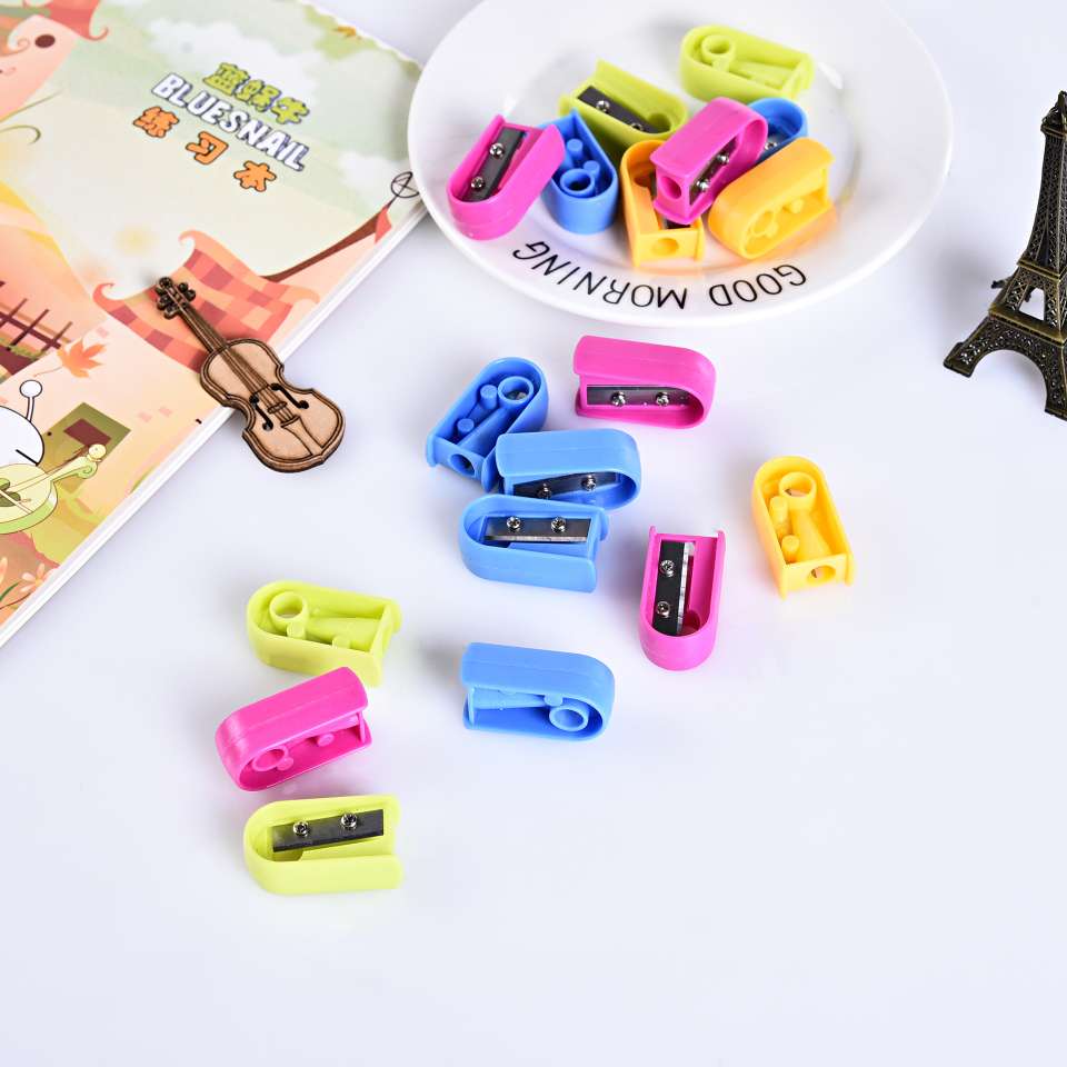 Double-screw pencil sharpener undefined