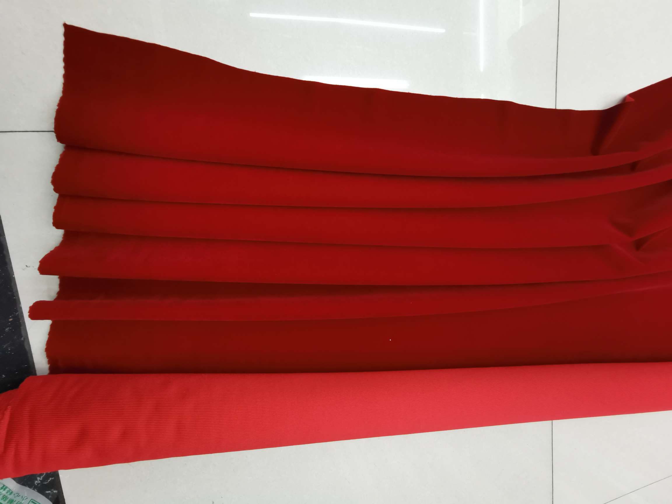 Terciopelo rojo flocado tela arco clip para el pelo accesorios de cabello web simple jovencita tocados undefined