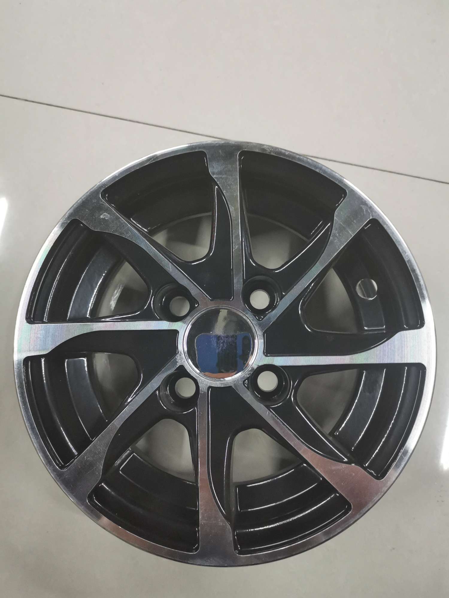 8-inch aluminum alloy wheel hub 2
