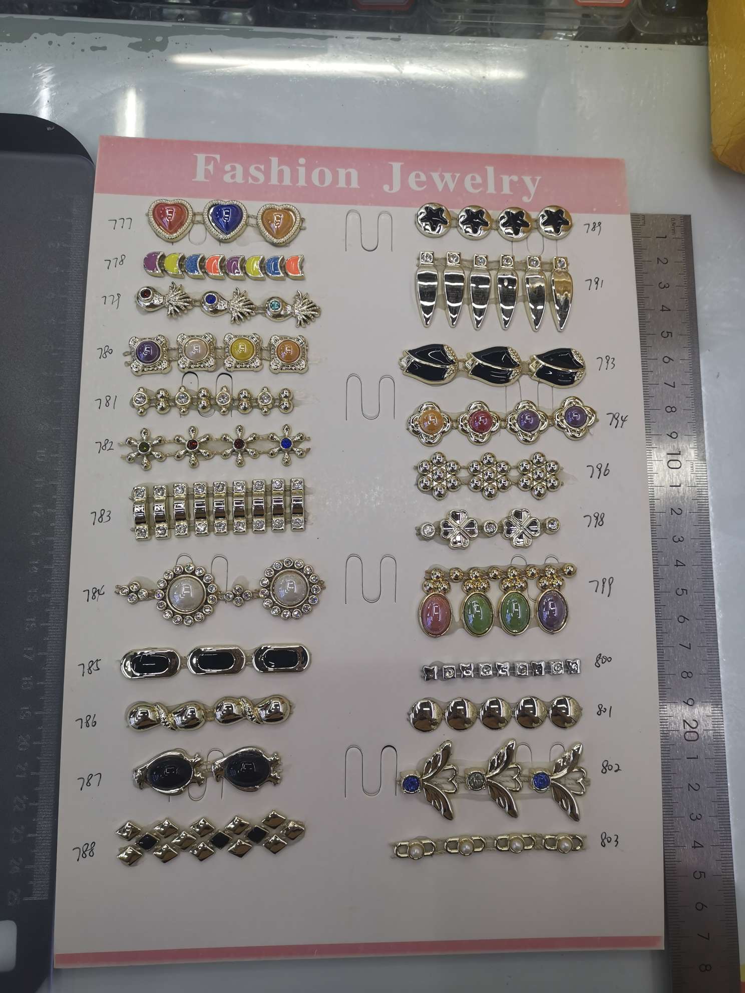 线钻861#，采用高端UV电镀，可镀金色银色，可用于衣服包包鞋子上均可！详情图10