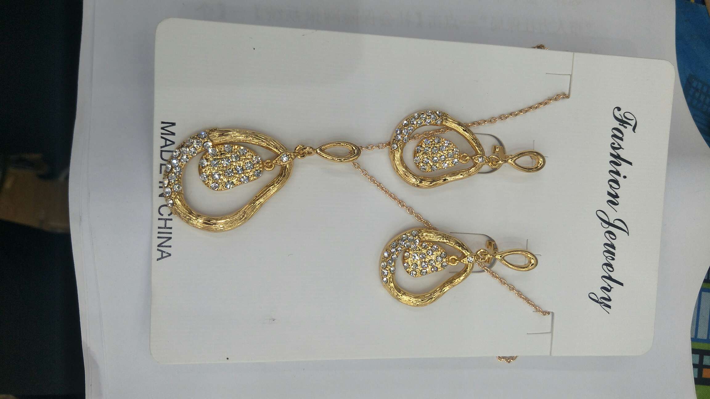 European style necklace