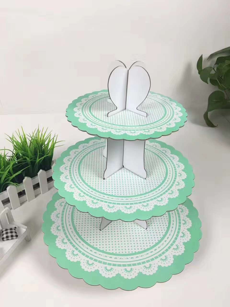 The cake stand 2 thumbnail
