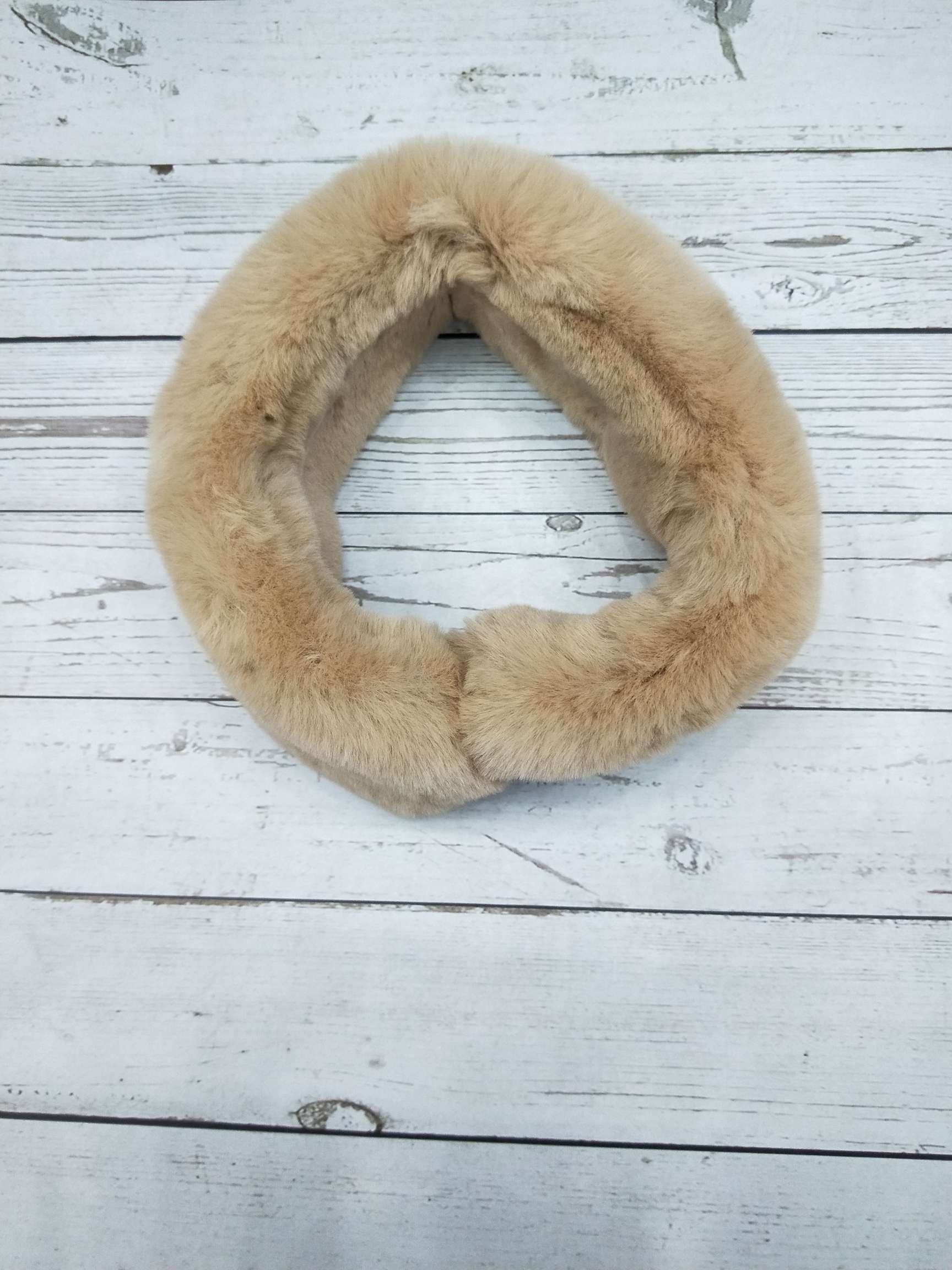 Autumn And Winter Japan And South Korea The Latest Popular Anti-Fur With Magnet Small Scarf Small Rabbit Hair Fashion
