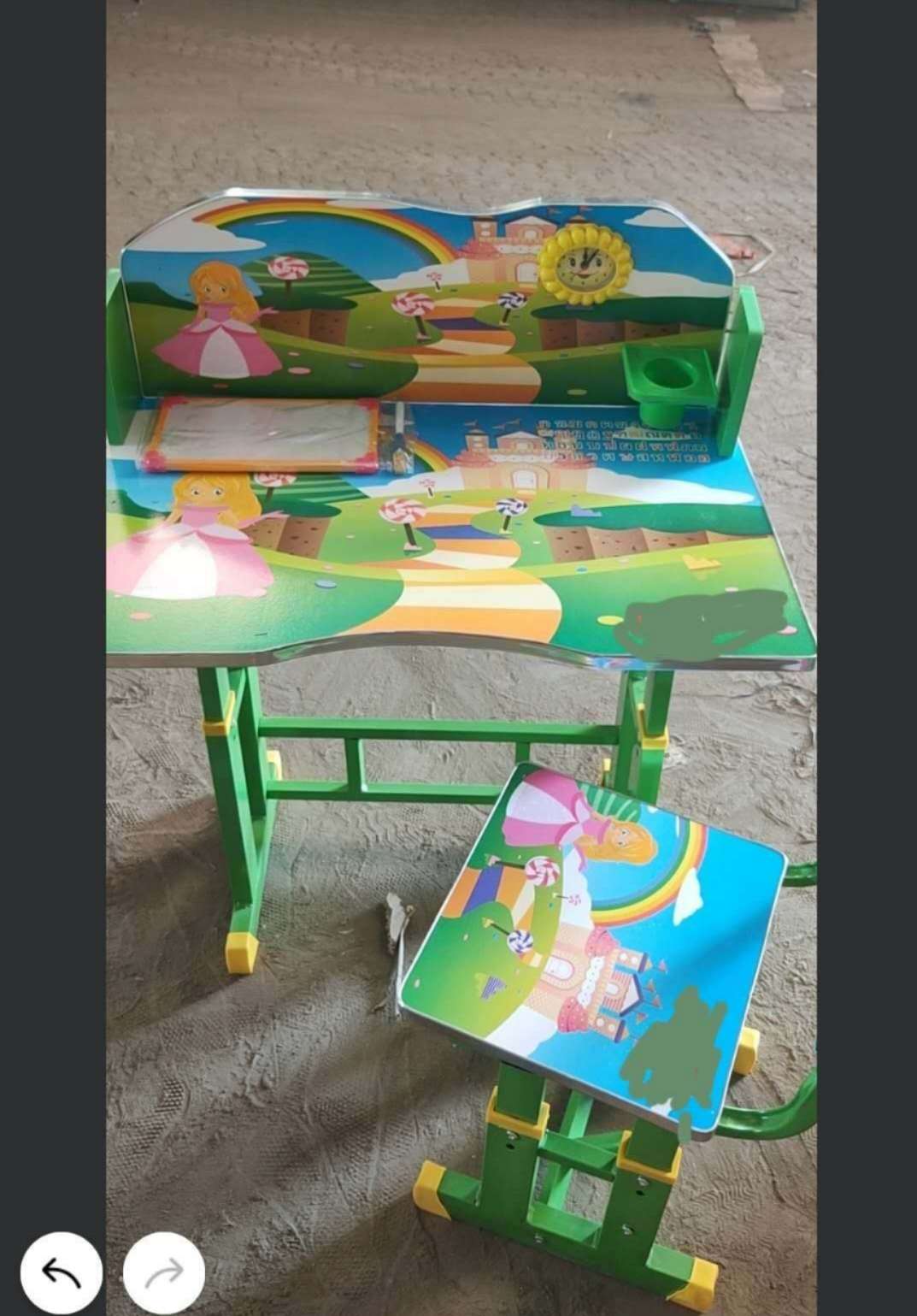学习桌产品图