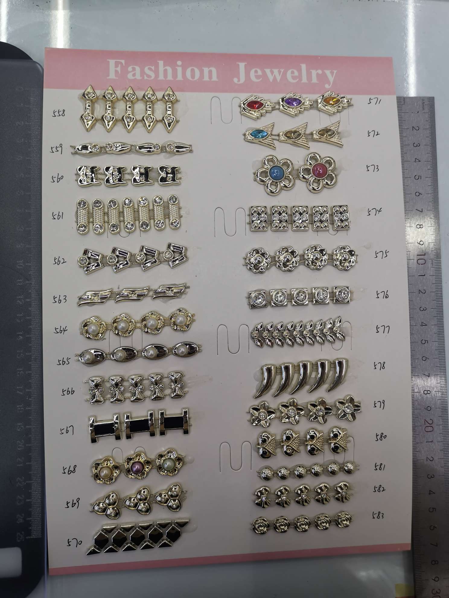 线钻861#，采用高端UV电镀，可镀金色银色，可用于衣服包包鞋子上均可！详情图6