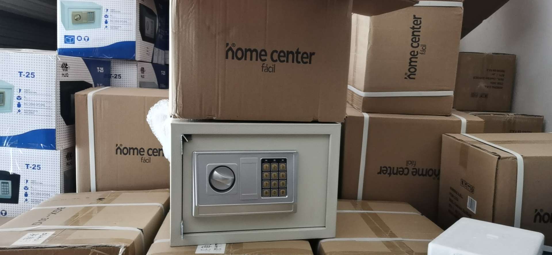 13407 New Container cabinet, small built-in electronic safe, safety deposit box, combination box, piggy bank, iron box for piggy bank, HJQ storage cabinet, 20EA safe, combination box Application Scenario