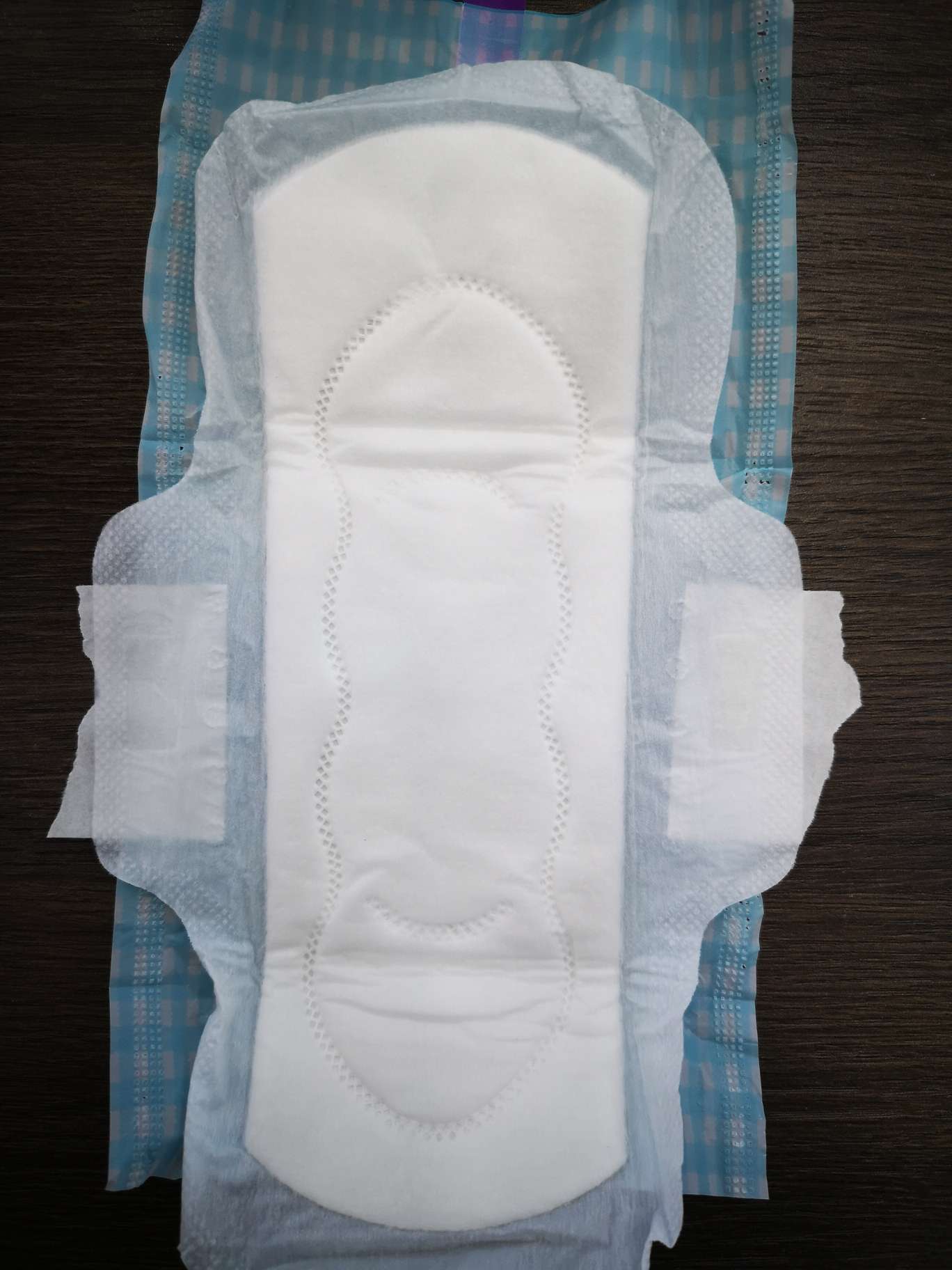 卫生巾240mm厚产品图