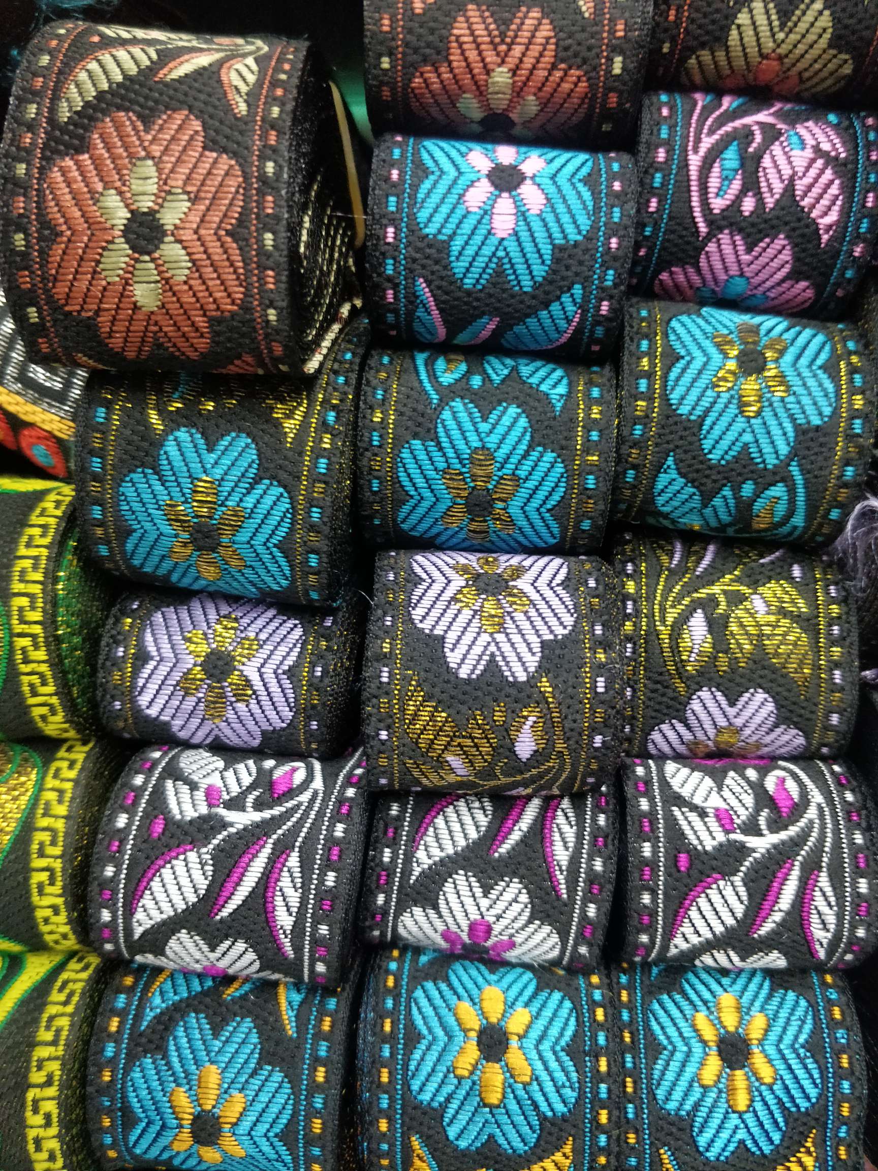 3.3cm No. 60 circle all kinds of computer national lace series embroidery clothing accessories National clothing lace webbing can be customized thumbnail