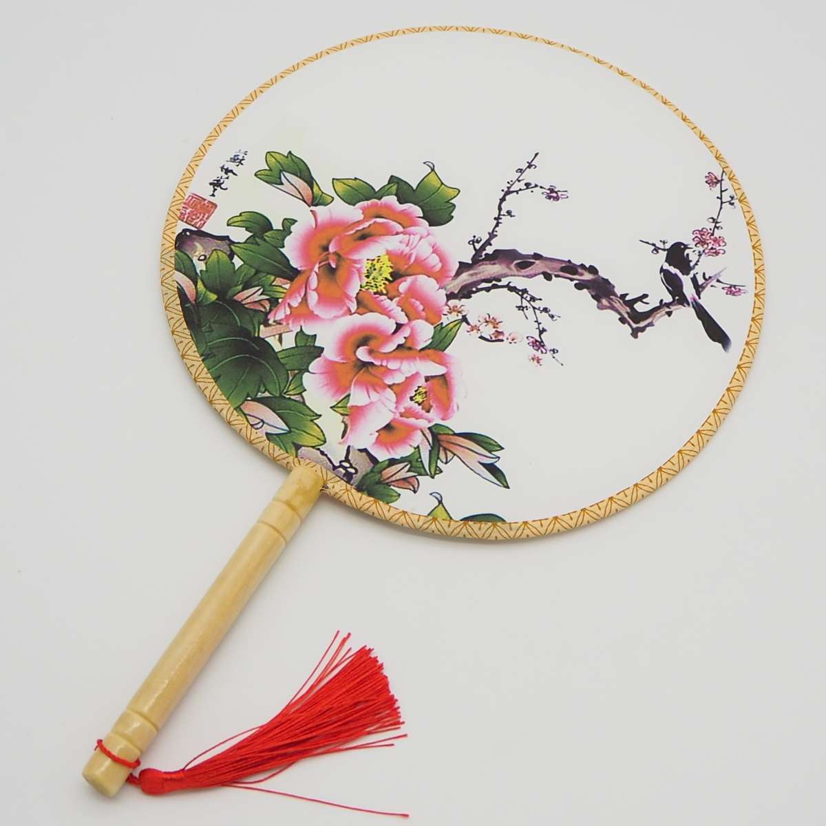 High-quality ancient-style palace fans, round fans, Chinese-style fans, maid fans, wooden-handled cloth fans, Hanfu, and round fans are selling well in scenic spots Item Picture