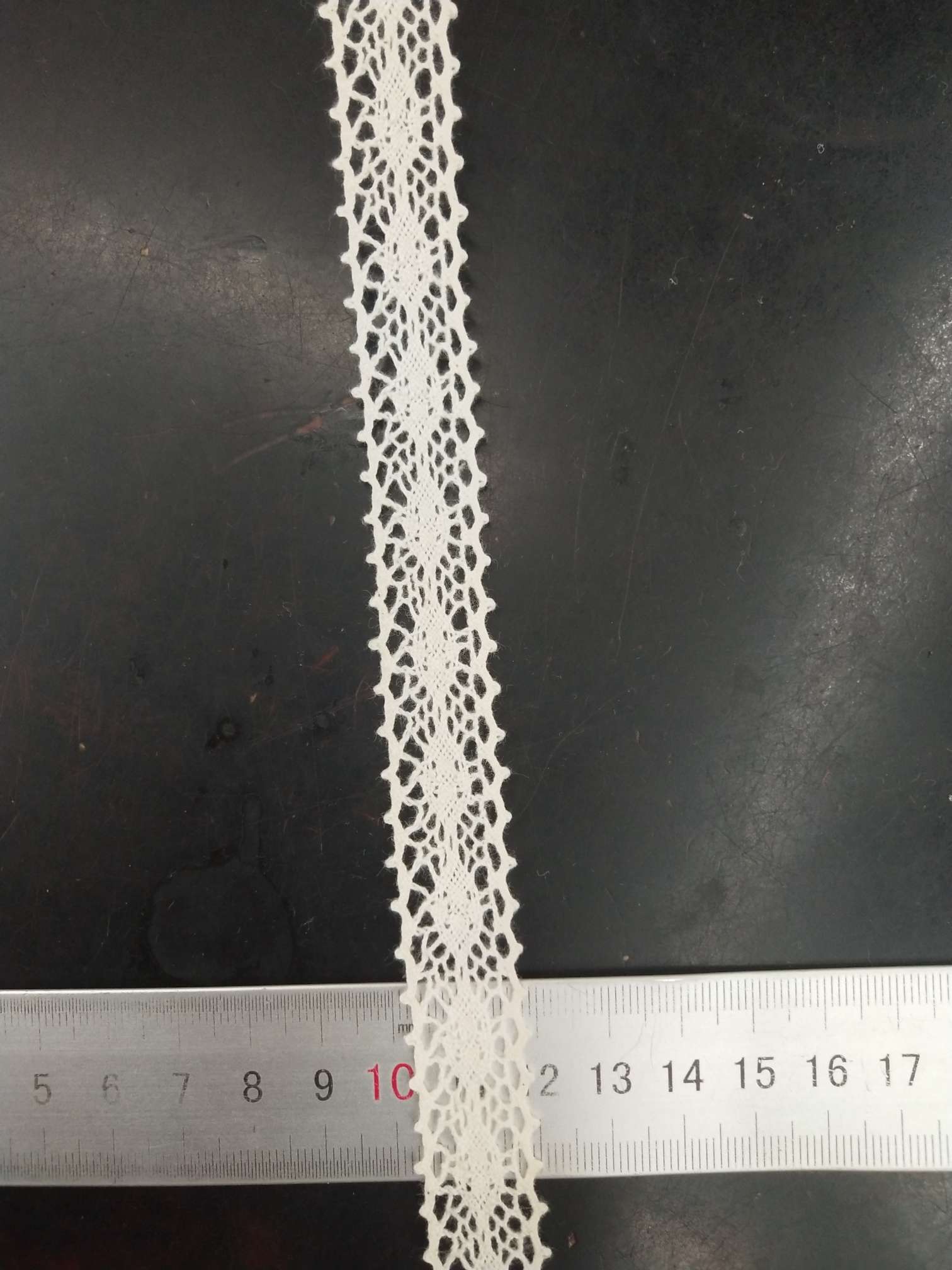 Cotton thread lace No. 1135 details Picture