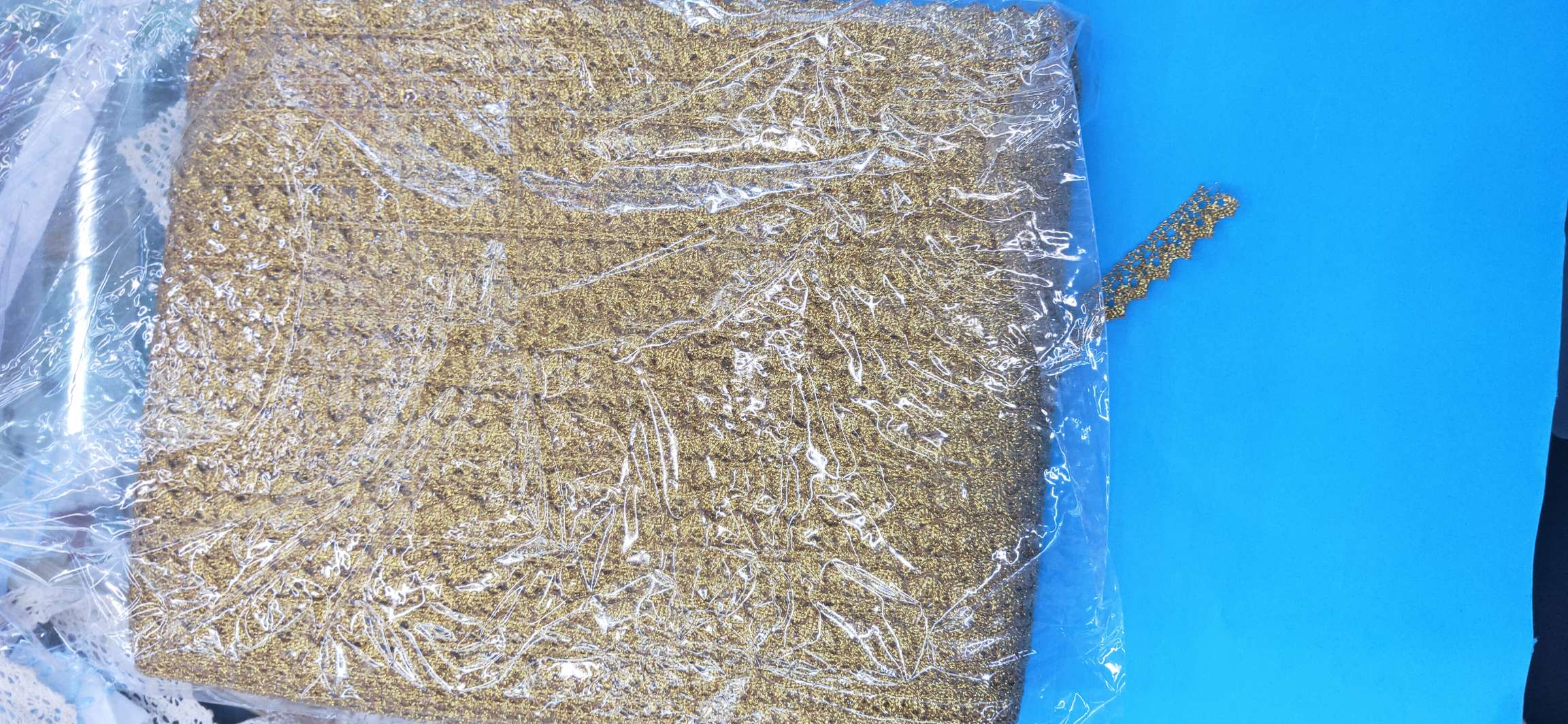 Factory direct sales of 2019 best-selling gold thread lace children's clothing accessories in stock details Picture