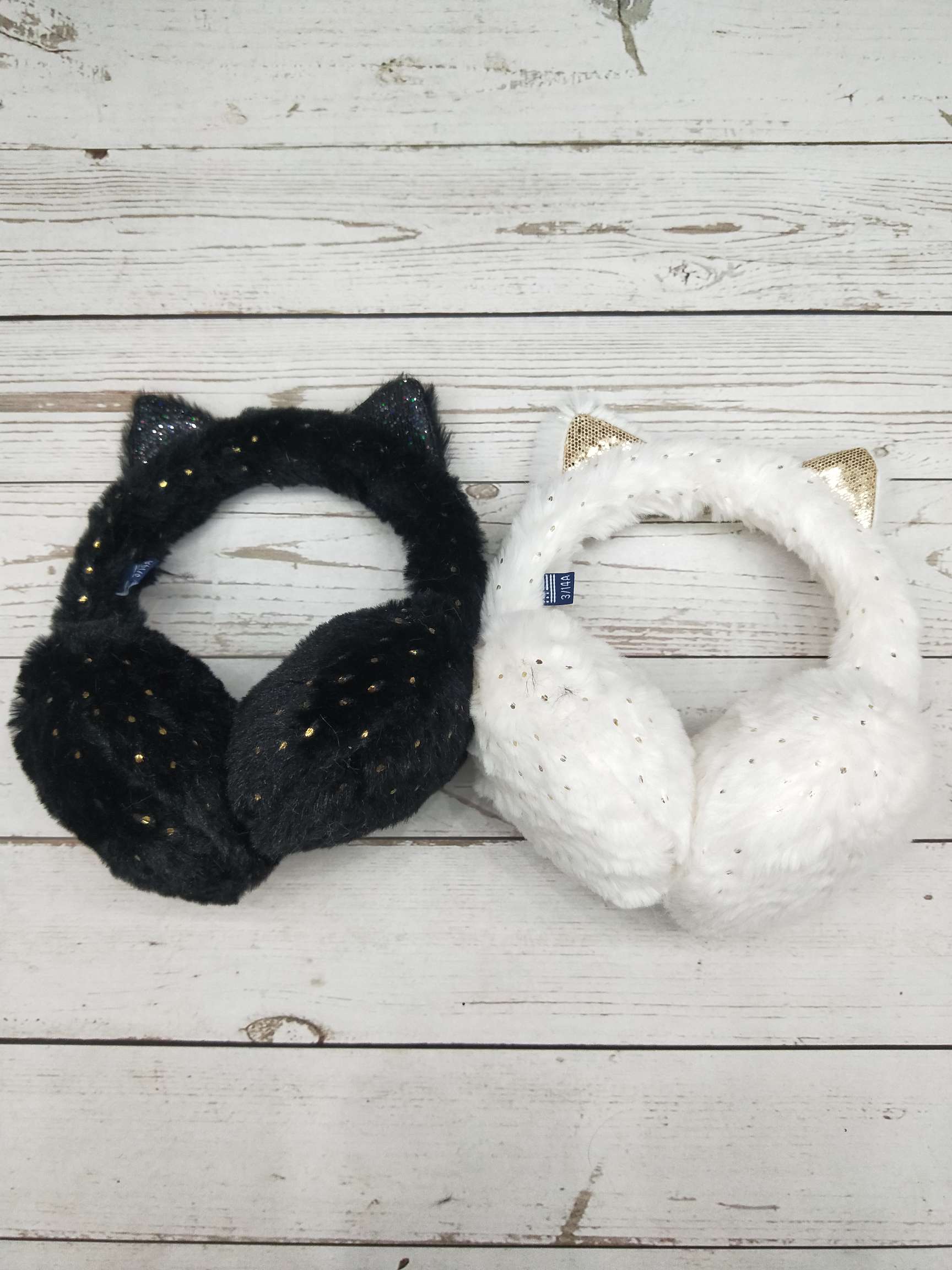 The Latest Popular Fall/Winter Fashion Trend 🐱 Ear Muffs details Picture