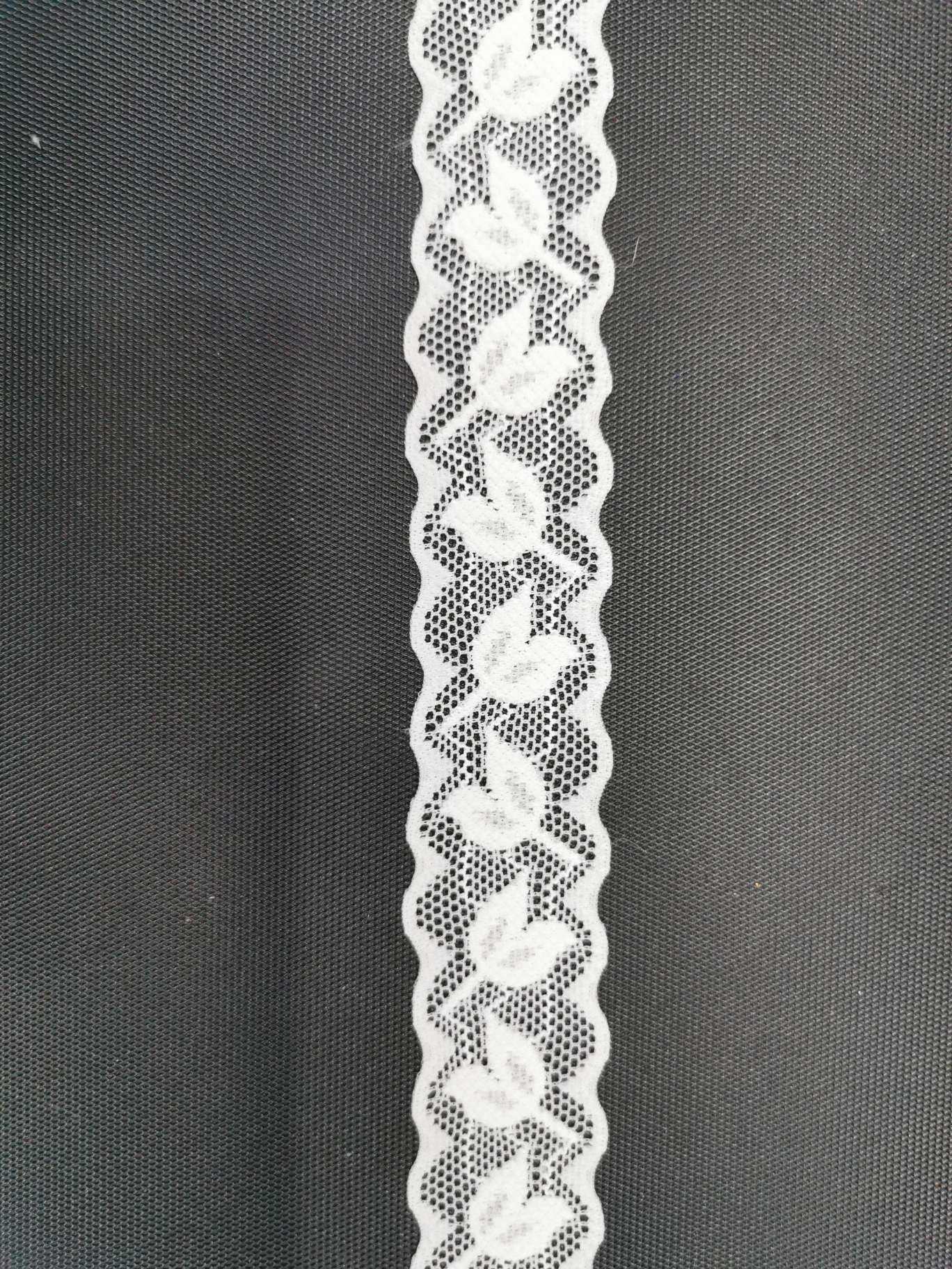 Lace 43 details Picture