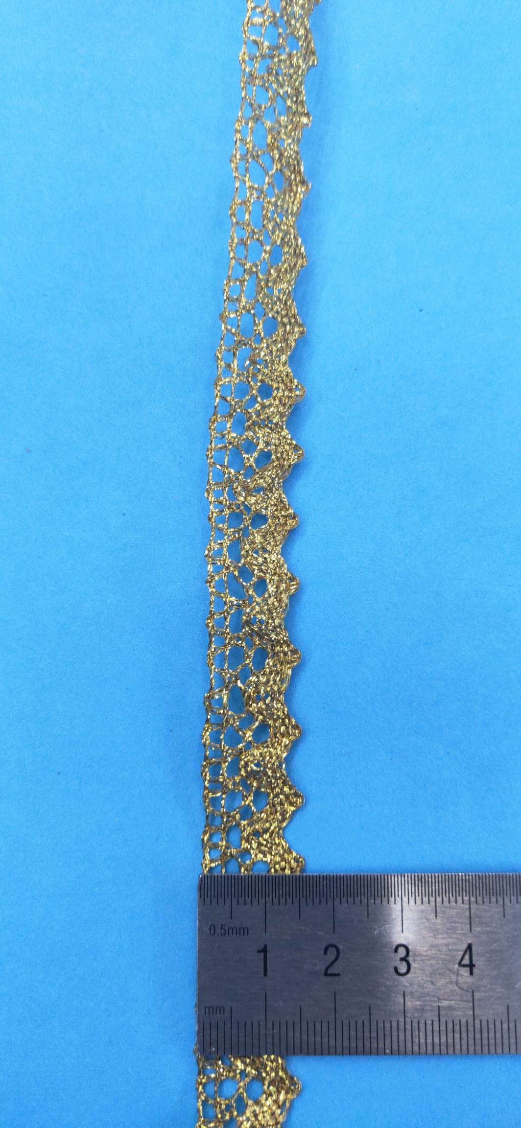 Factory direct sales of 2019 best-selling gold thread lace children's clothing accessories in stock