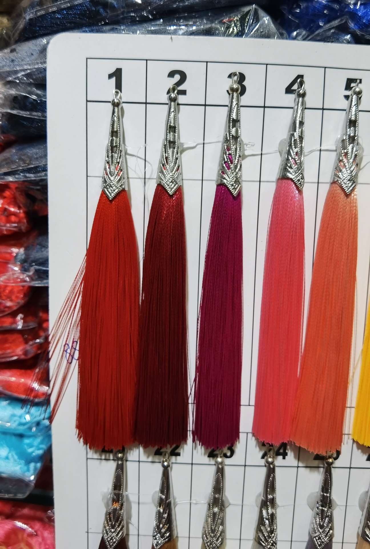 High-Grade Tassel Head Long Chinese Knot Accessories Headwear Clothing Luggage Accessories Application Scenario