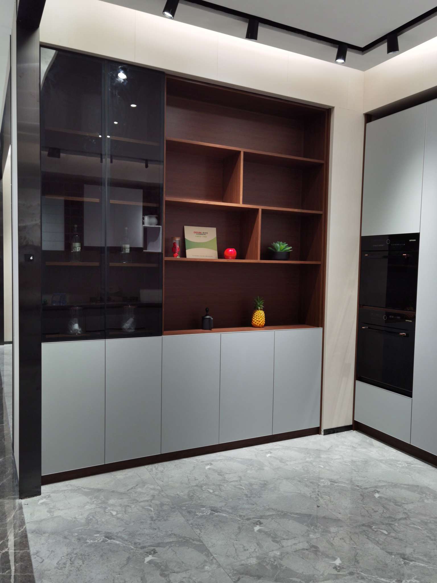 All-aluminum kitchen cabinets, wardrobes, walk-in closets, wall guards, shoe cabinets, wine cabinets and wine cellars, simple and fashionable, new and light luxury details Picture